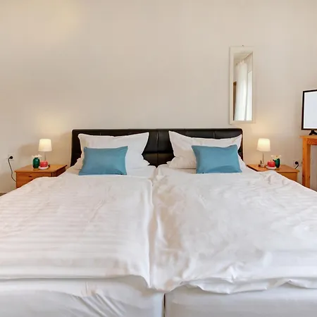 Zum Storchennest Guest house Bann