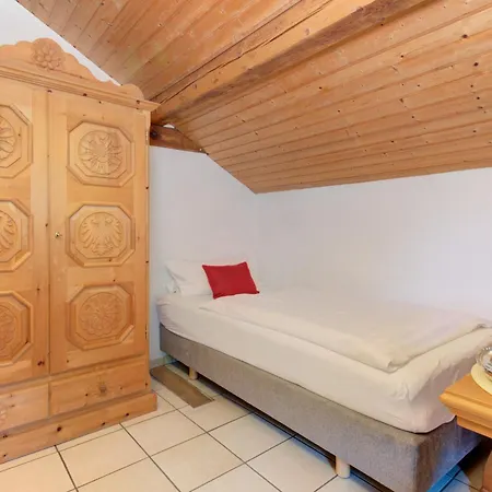 Zum Storchennest Guest house Bann