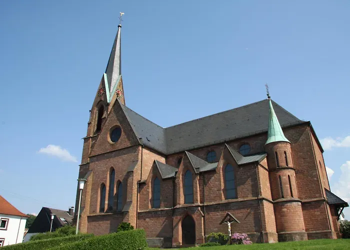 בית הארחה Zum Storchennest באן