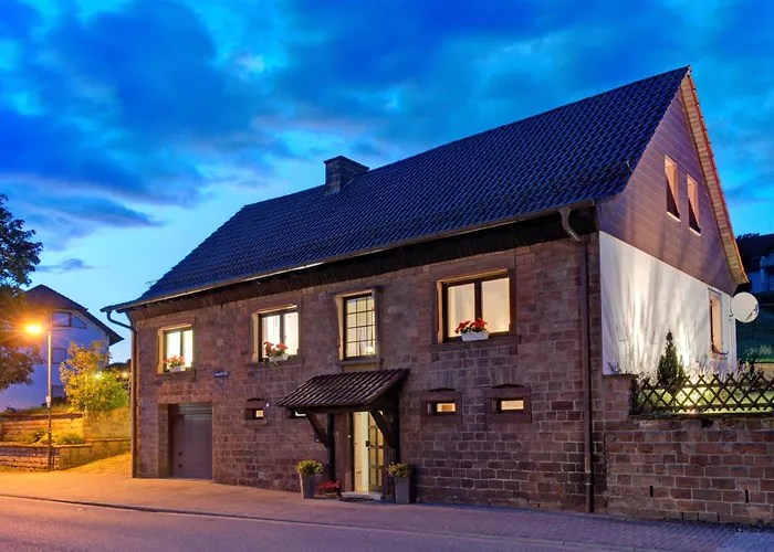 Zum Storchennest בית הארחה באן